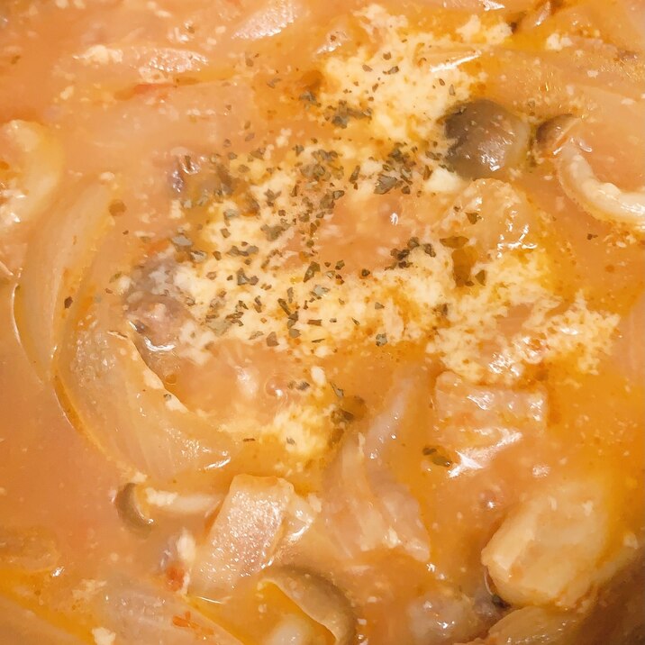 牛バラと玉ねぎのトマトスープ煮込み鍋